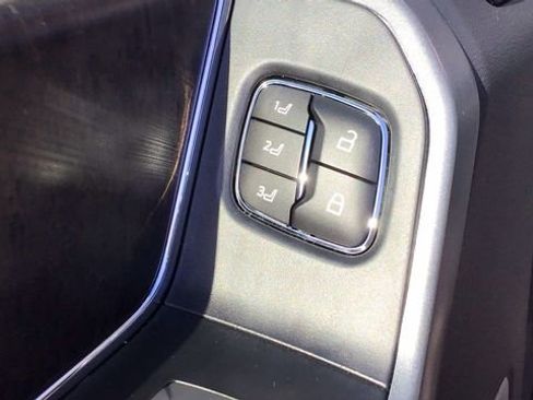 Certified 2023 Ford F250 Lariat w/ Tremor Off-Road Package image 24