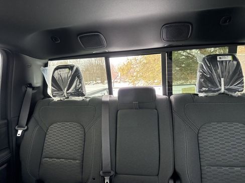New 2026 RAM 1500 4x4 Crew Cab image 34