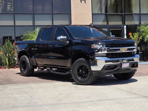 Used 2020 Chevrolet Silverado 1500 LT RWD image 3