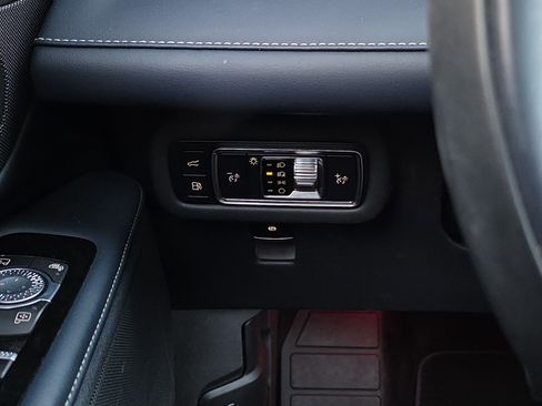 Used 2024 Lincoln Nautilus Reserve w/ Equipment Group 202A image 28