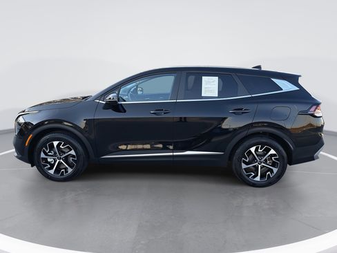 Used 2023 Kia Sportage EX image 6