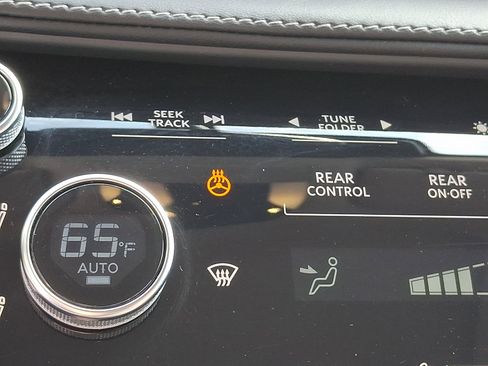 Certified 2024 INFINITI QX60 Luxe w/ Vision Package image 28