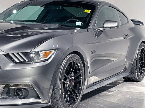 Used 2017 Ford Mustang GT w/ GT Performance Package RWD image 16