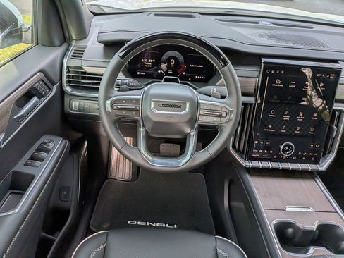 New 2026 GMC Acadia Denali w/ Super Cruise Package image 18