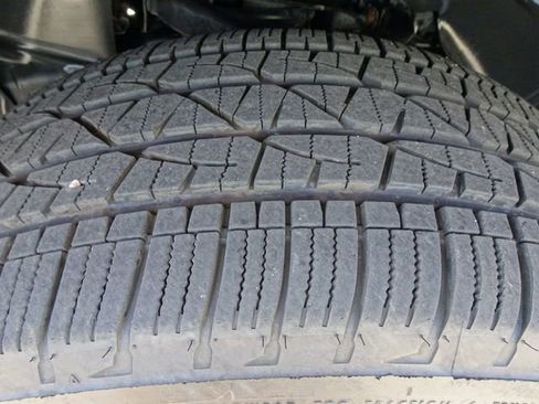 Used 2020 RAM 1500 Laramie AWD/4WD image 43