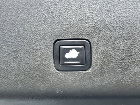 Certified 2022 Chevrolet Traverse LT FWD image 8