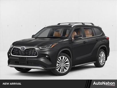 Used 2025 Toyota Highlander Platinum
