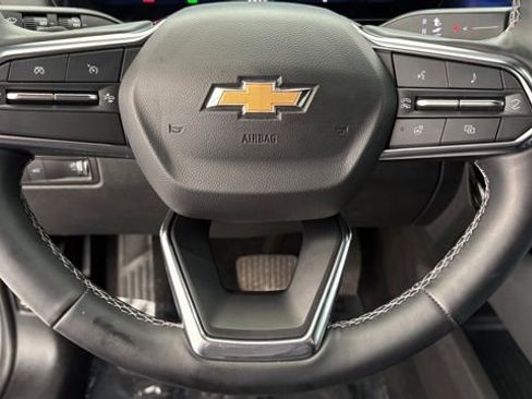 Used 2024 Chevrolet Equinox EV LT FWD image 35