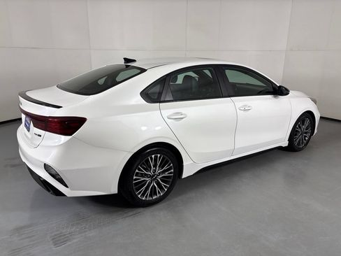 Used 2023 Kia Forte GT-Line w/ GT-Line Premium Package FWD image 8