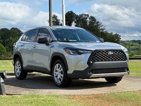Used 2022 Toyota Corolla Cross L FWD image 1