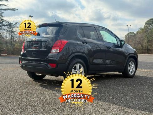 Used 2020 Chevrolet Trax LS w/ Tint and Cruise Package image 37