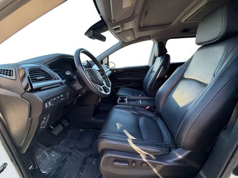 Used 2022 Honda Odyssey Touring image 9