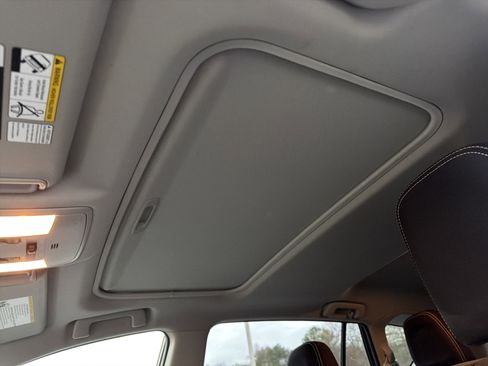 Used 2016 Toyota RAV4 XLE image 33