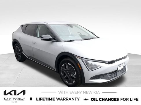 New 2026 Kia EV6 Light RWD image 3