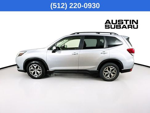 Certified 2023 Subaru Forester Premium image 5