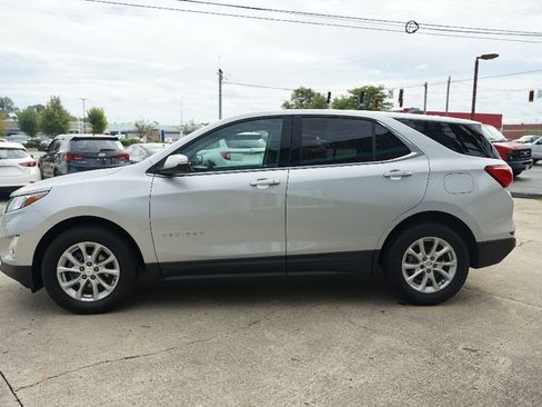 Used 2019 Chevrolet Equinox LT image 3