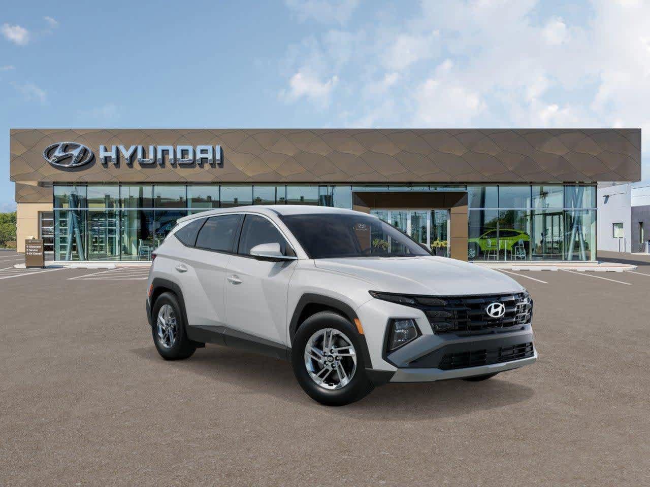 Used 2026 Hyundai Tucson SE FWD image 2