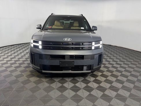 Used 2025 Hyundai Santa Fe Limited FWD image 11