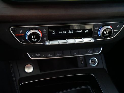 Used 2023 Audi Q5 2.0T Premium Plus w/ Premium Plus Package image 23