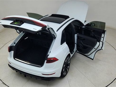 Used 2025 Audi Q8 Prestige w/ Prestige Package image 88