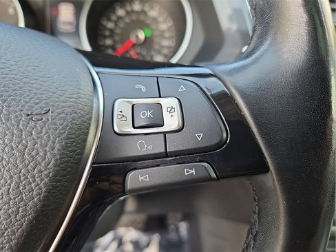 Used 2018 Volkswagen Tiguan SEL image 24