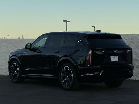 Certified 2025 Cadillac Escalade IQ Sport 1 AWD/4WD image 15