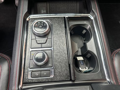 Used 2022 Ford Expedition Max Limited image 23