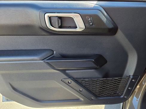 Certified 2025 Ford Bronco Badlands image 17