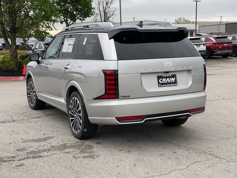 Certified 2026 Hyundai Palisade Calligraphy FWD image 5