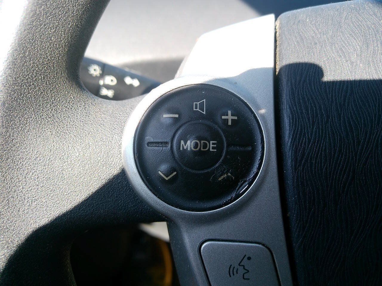 Used 2010 Toyota Prius Three FWD image 25