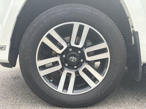 Used 2020 Toyota 4Runner Limited AWD/4WD image 10