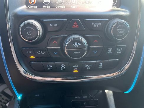 Used 2020 Dodge Durango GT RWD image 16