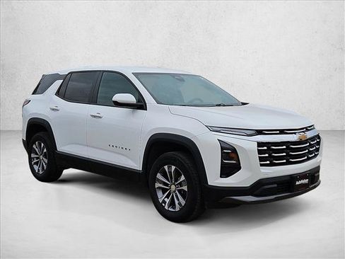 Certified 2025 Chevrolet Equinox LT AWD/4WD image 3