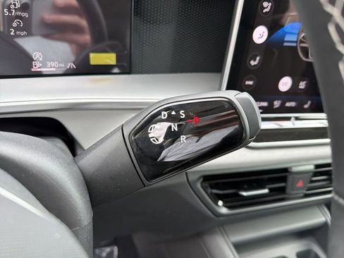 New 2026 Volkswagen Tiguan SE AWD/4WD image 20