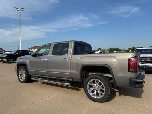 Used 2017 GMC Sierra 1500 SLT w/ SLT Premium Package AWD/4WD image 6