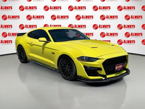 Used 2021 Ford Mustang GT Premium w/ GT Performance Package RWD image 3