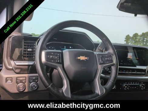 Used 2023 Chevrolet Silverado 1500 LT AWD/4WD image 23