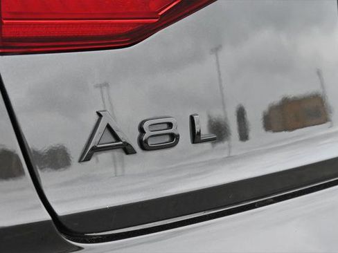 Used 2022 Audi A8 L 3.0T w/ Executive Package AWD/4WD image 19