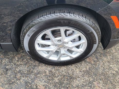 Used 2023 Chevrolet Equinox LT FWD image 15