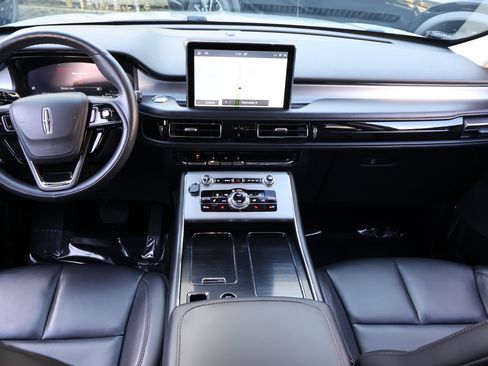 Used 2021 Lincoln Aviator 2WD w/ Elements Package image 18