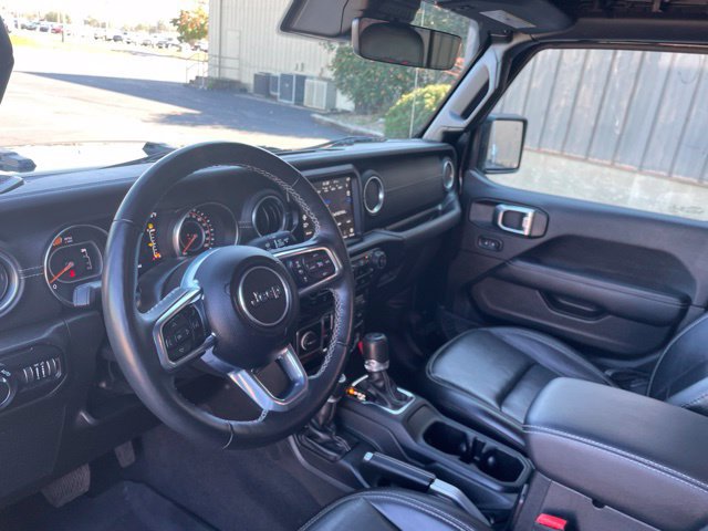 Used 2022 Jeep Wrangler Unlimited Sahara w/ Cold Weather Group AWD/4WD image 22