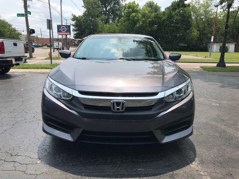 Used 2018 Honda Civic LX image 3