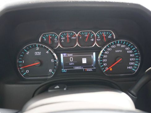 Used 2017 Chevrolet Suburban Premier AWD/4WD image 14