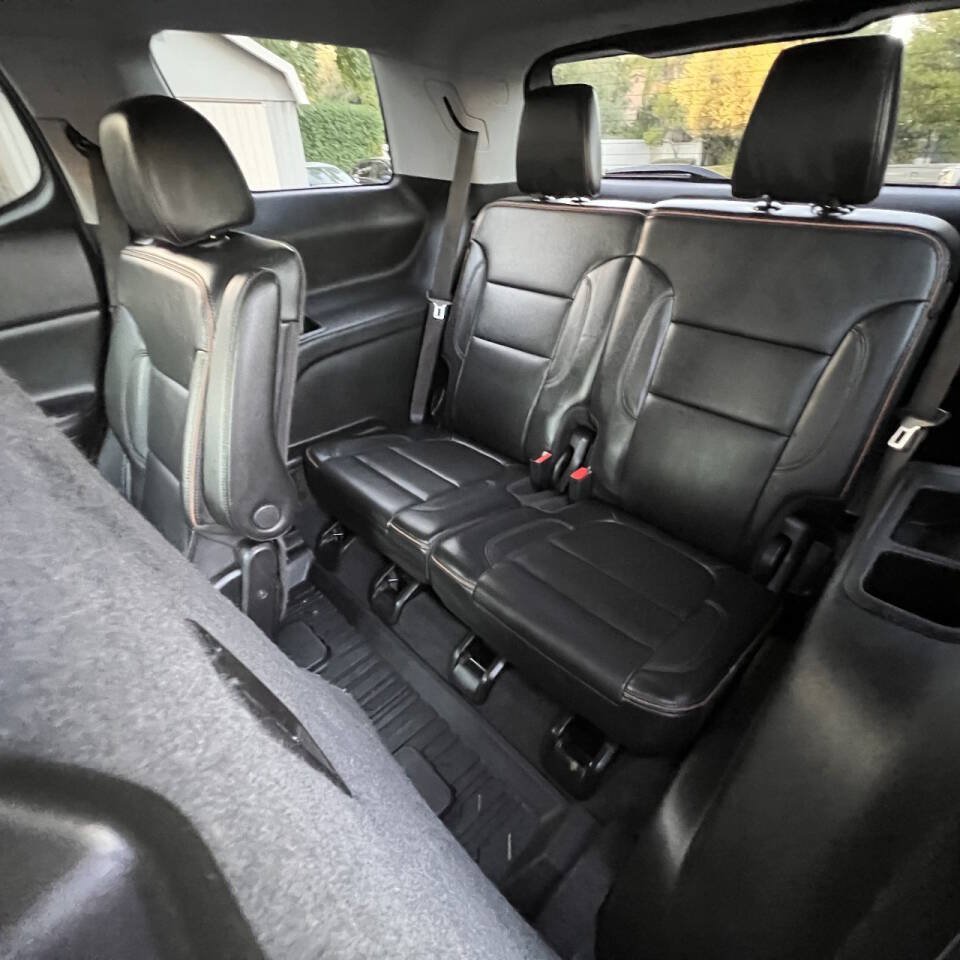 Used 2022 GMC Acadia AT4 AWD/4WD image 17