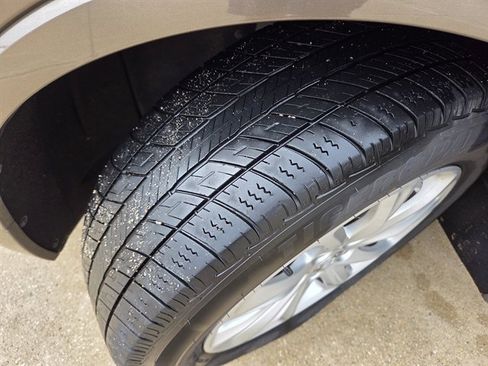 Used 2019 Buick Envision Preferred FWD image 11