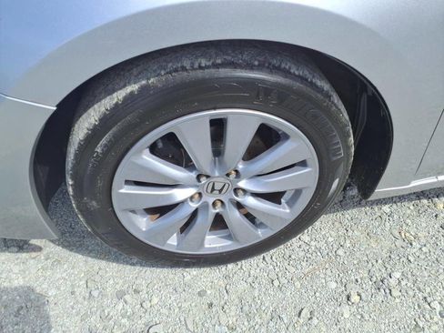 Used 2011 Honda Accord EX image 3