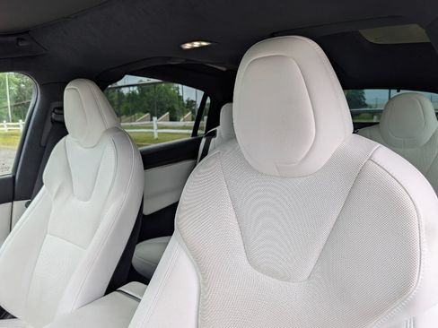 Used 2022 Tesla Model X AWD/4WD image 16