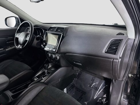 Used 2023 Mitsubishi Outlander Sport ES AWD/4WD image 30
