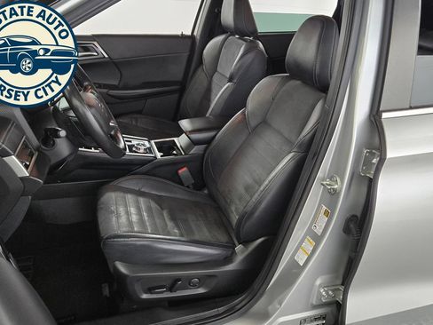 Used 2022 Mitsubishi Outlander SE AWD/4WD image 24