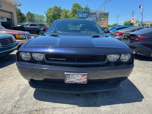 Used 2012 Dodge Challenger SXT RWD image 14